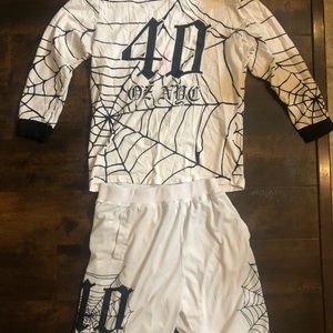 40 Oz shirt and shorts